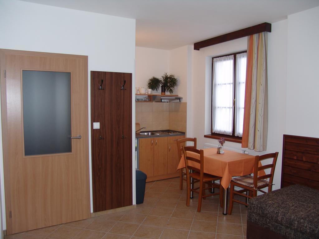 Apartmany U Kaminku 扬斯凯拉兹涅 外观 照片