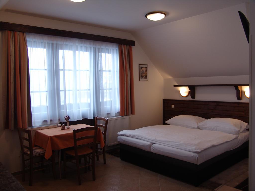 Apartmany U Kaminku 扬斯凯拉兹涅 外观 照片